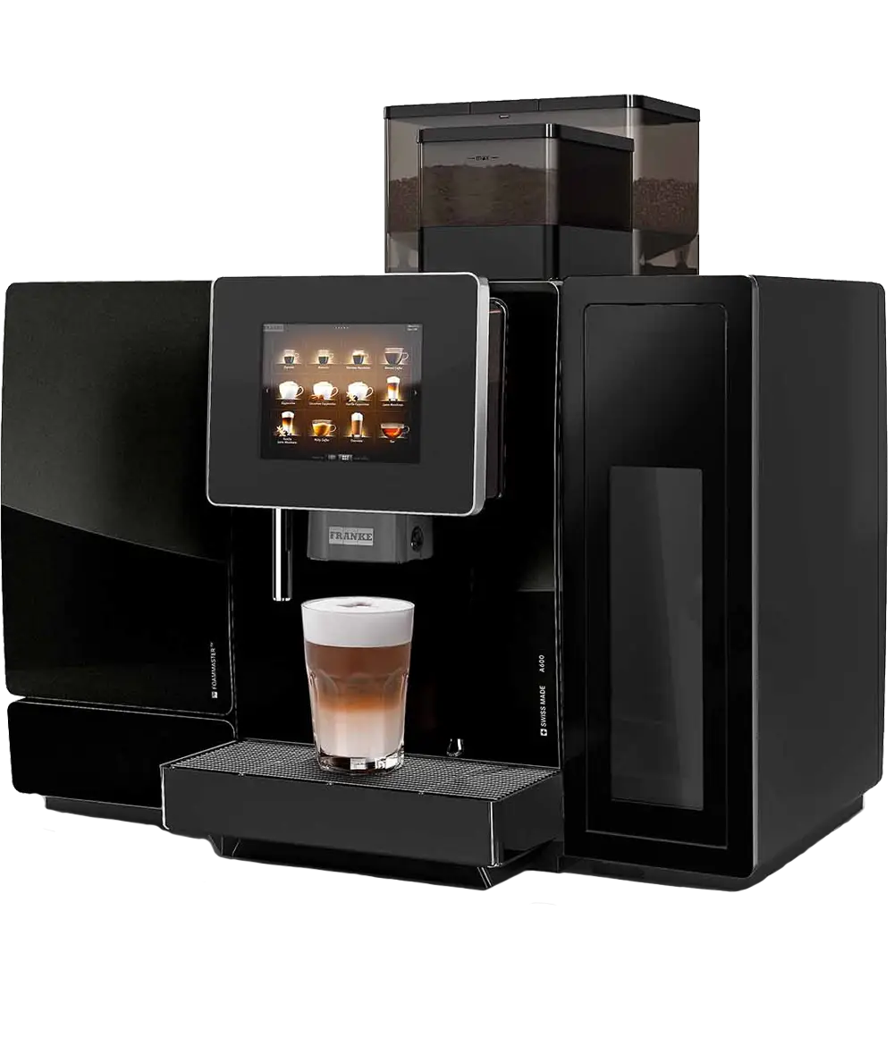 Moderne Franke A600 kaffemaskin med berøringsskjerm og en gjennomsiktig kopp fylt med kaffe.